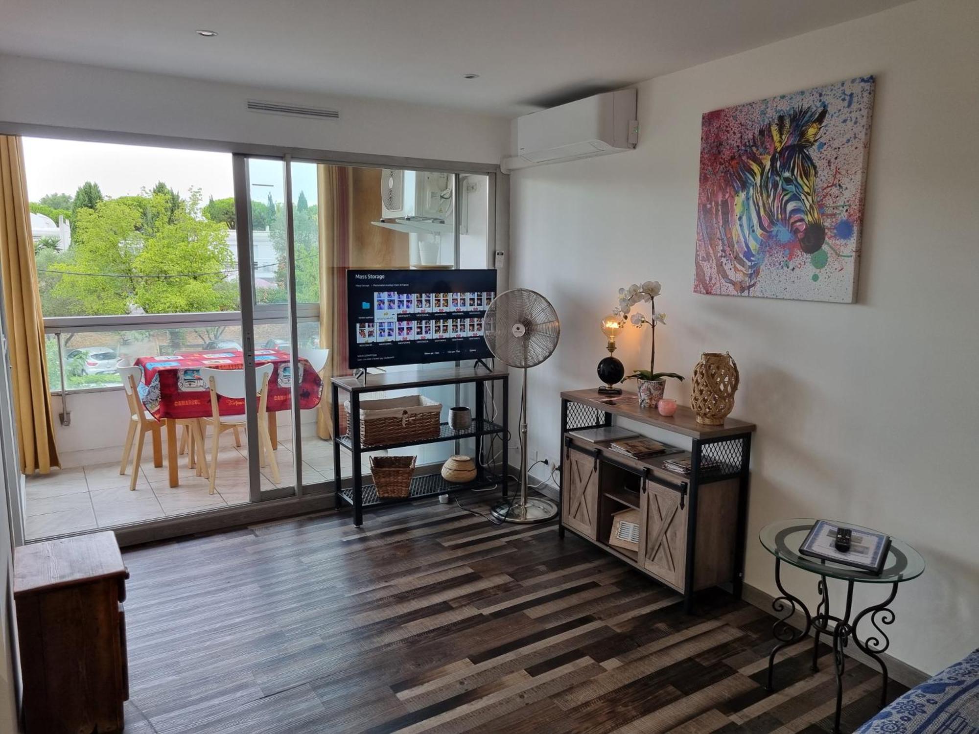 Superbe T2 Tout Confort 3 Etoiles, Entierement Renove Avec Piscine, Parking, Clim, Wifi, Netflix Ла-Гранд-Мот Экстерьер фото