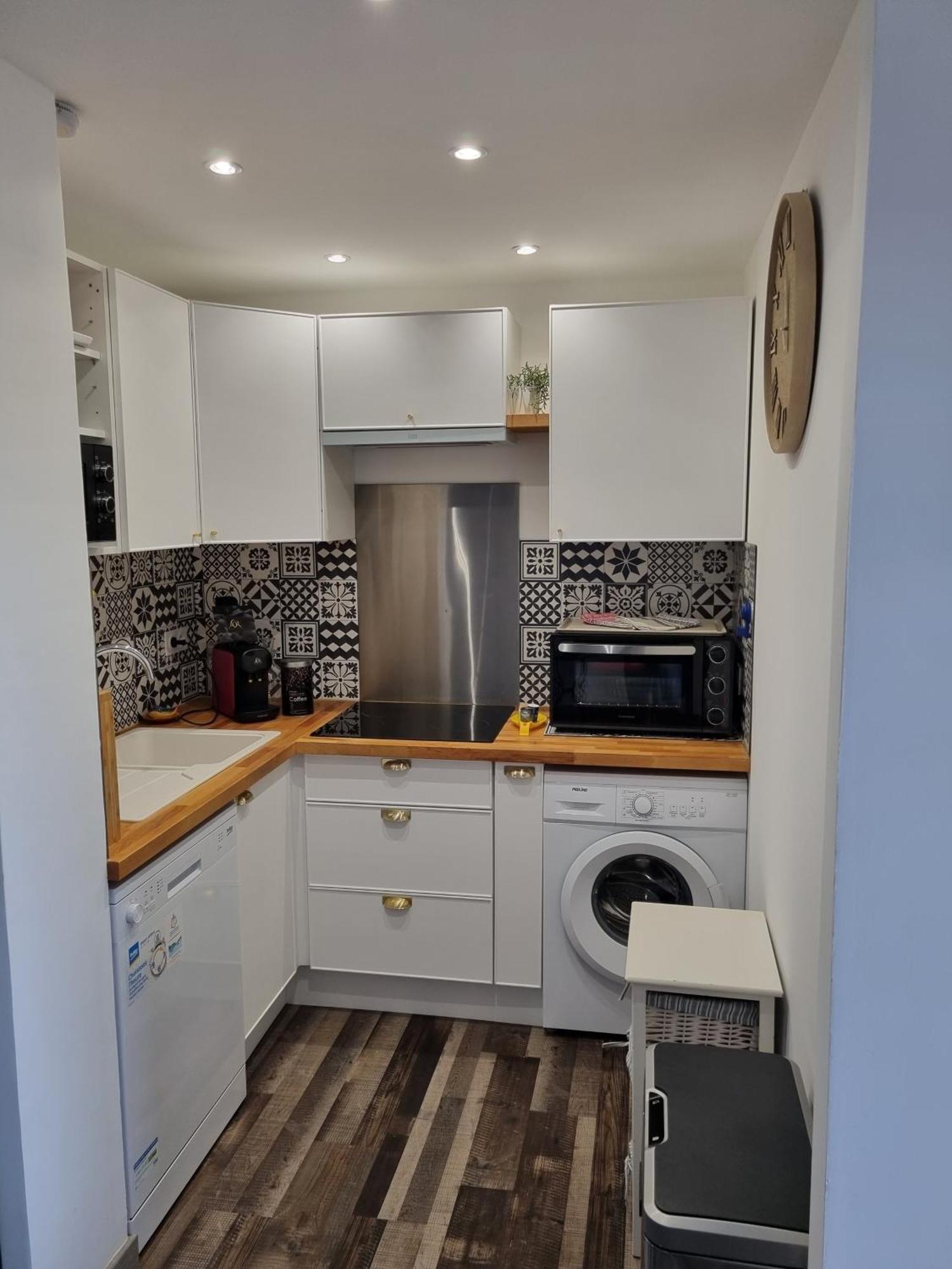 Superbe T2 Tout Confort 3 Etoiles, Entierement Renove Avec Piscine, Parking, Clim, Wifi, Netflix Ла-Гранд-Мот Экстерьер фото